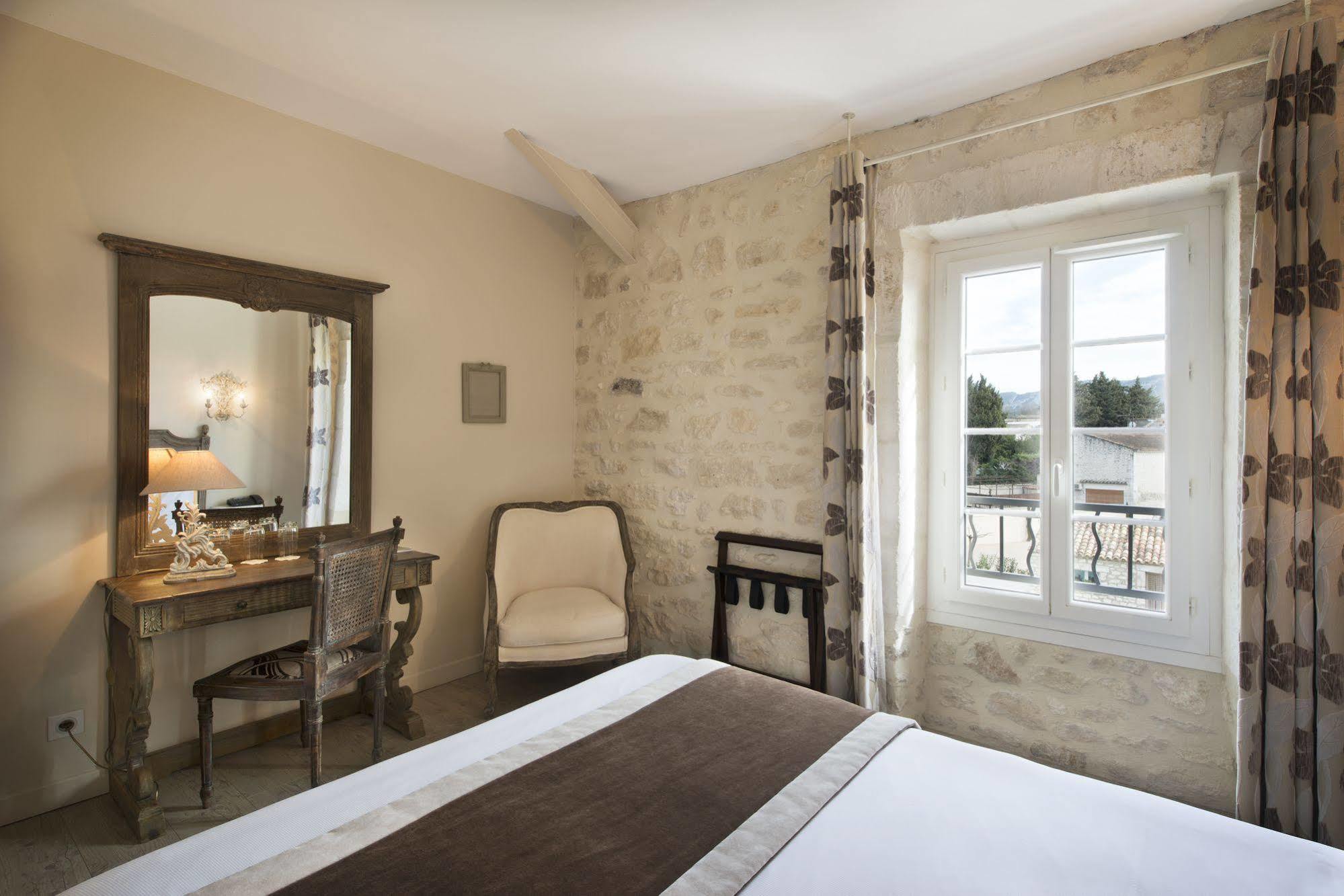 Hotel Le Mas Saint Joseph Esterno foto